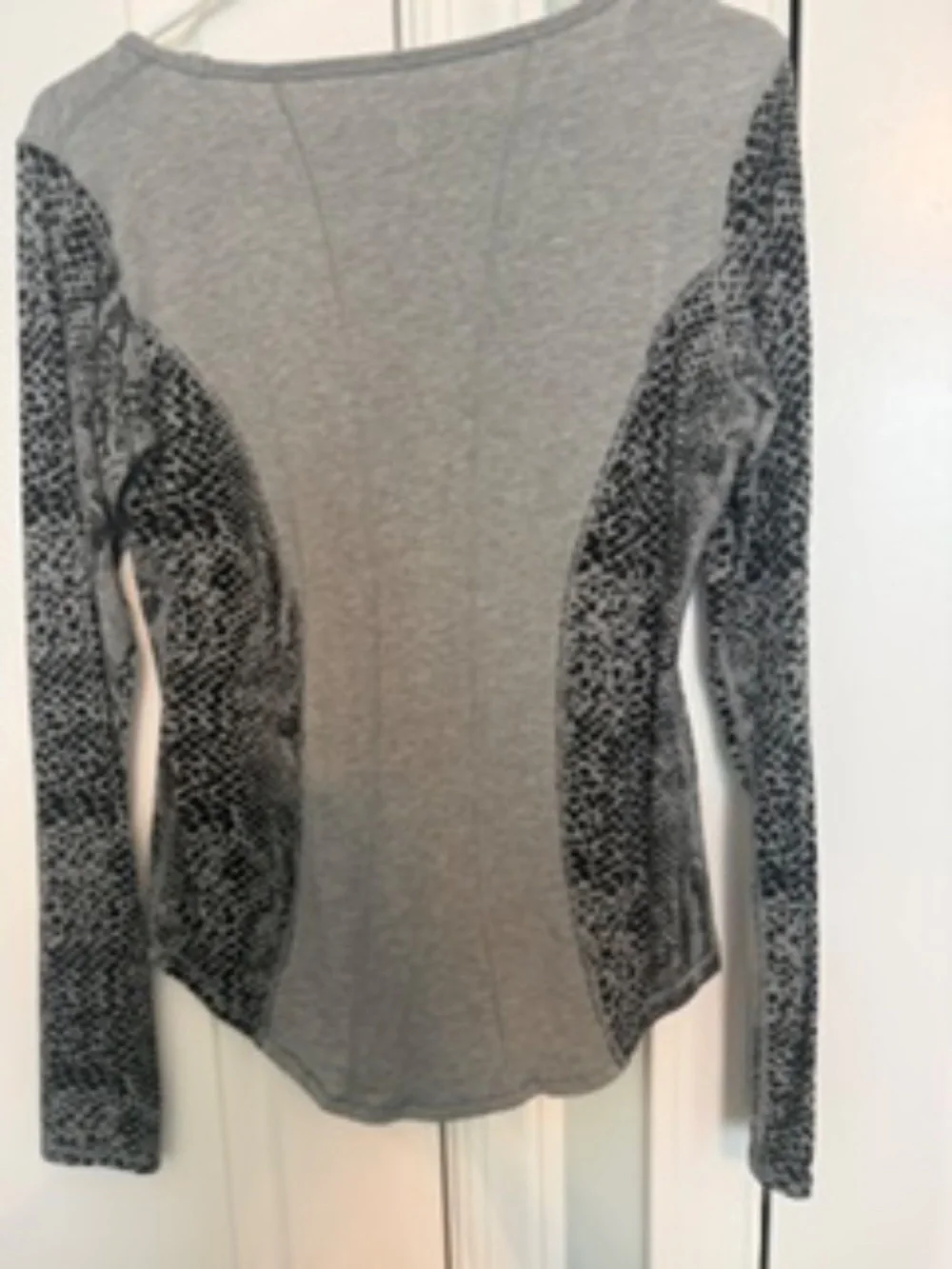 Lululemon long sleeve shirt